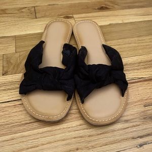 {Old Navy} Black Knot Sandals - Size 8